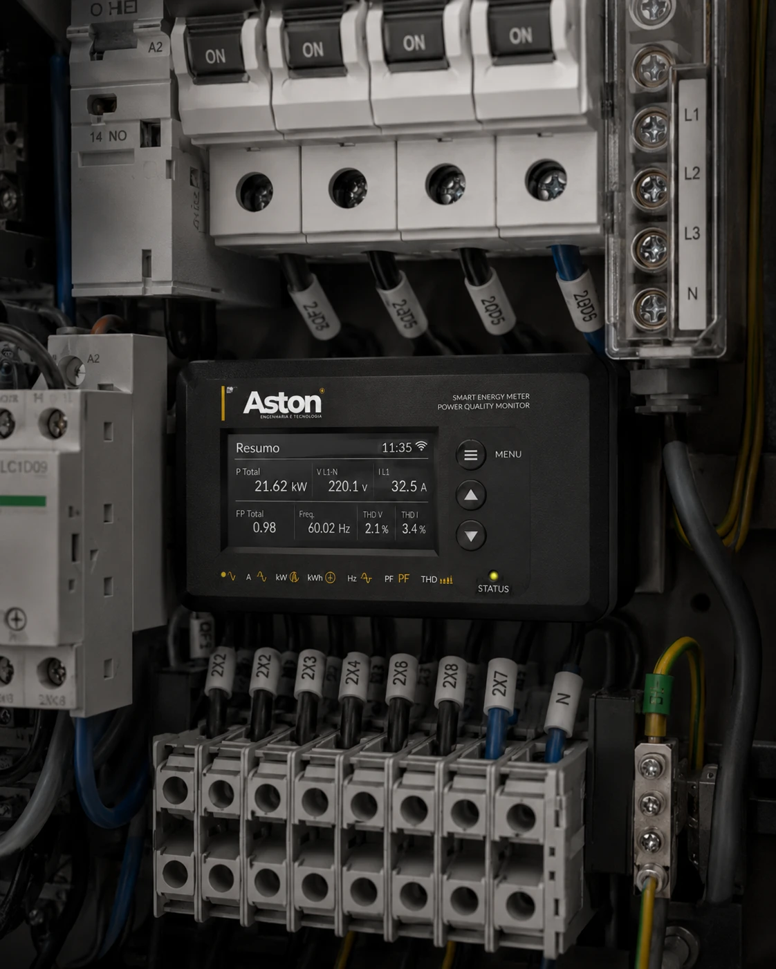 Smart Energy Meter homologado instalado em painel